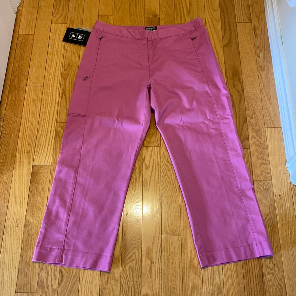 Adidas golf capris size 8 ( 32 waist) new with tags